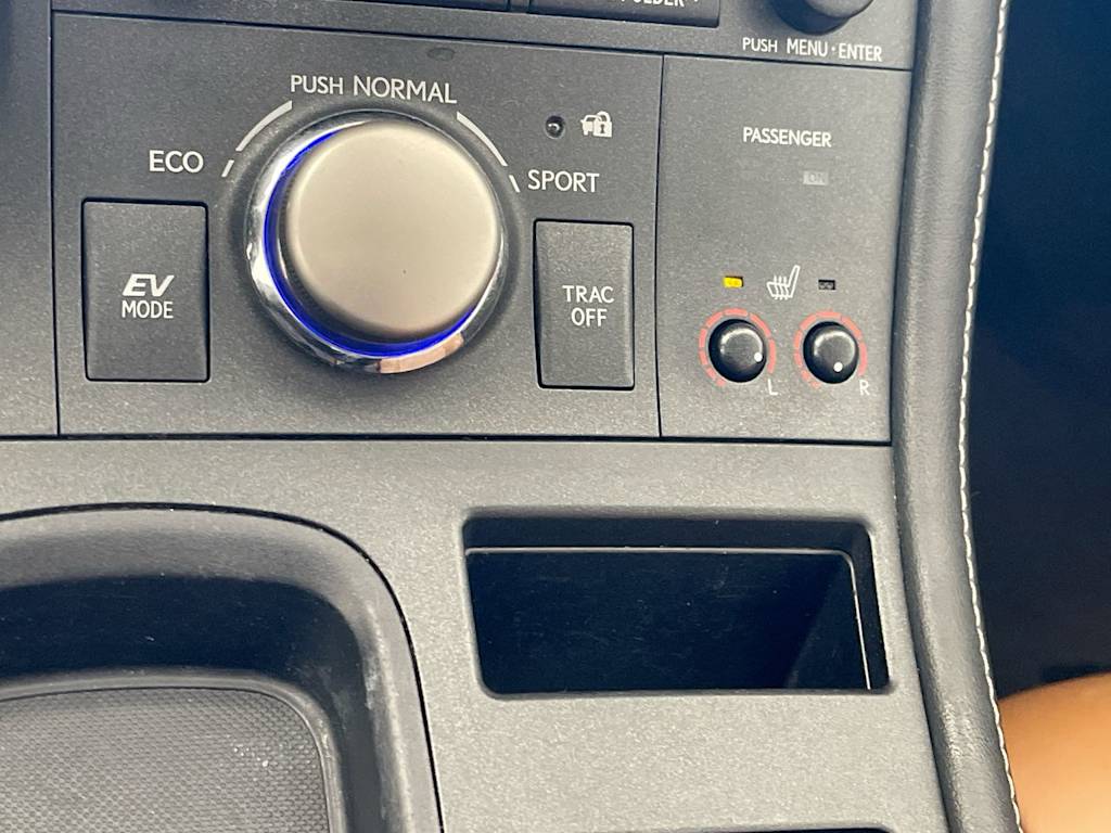 Thumbnail: 2015 Lexus CT - 24