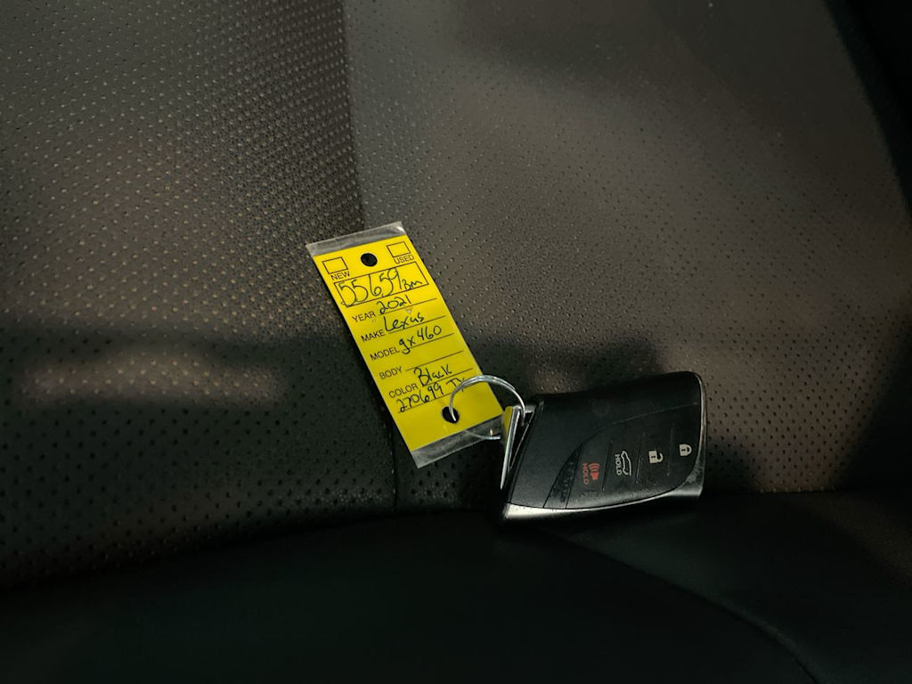 Thumbnail: 2021 Lexus GX - 16