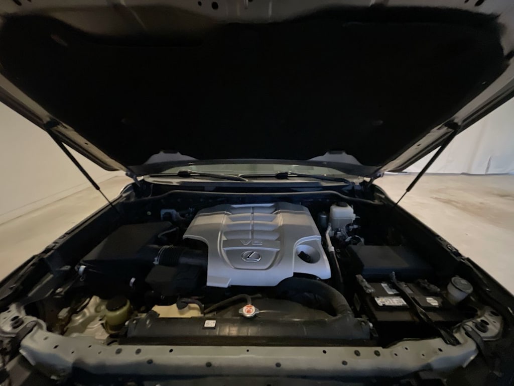 Thumbnail: 2017 Lexus LX - 7