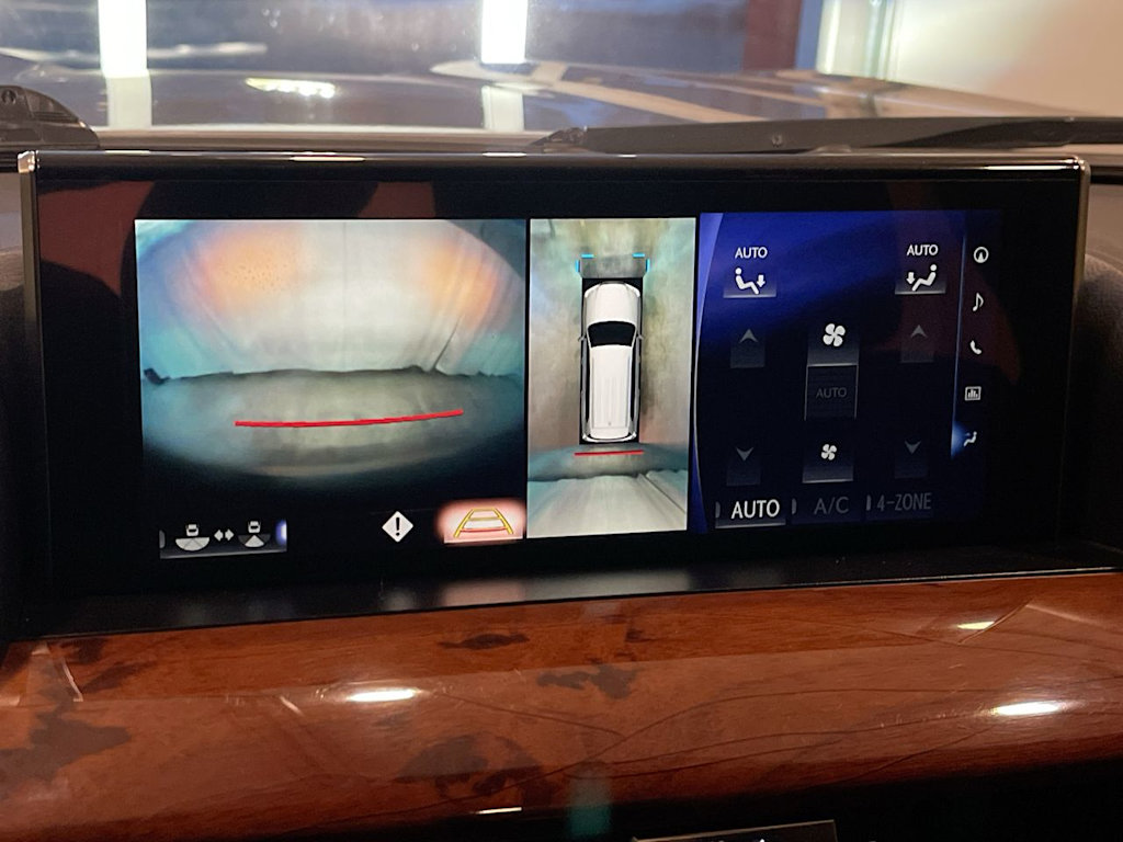 Thumbnail: 2017 Lexus LX - 24