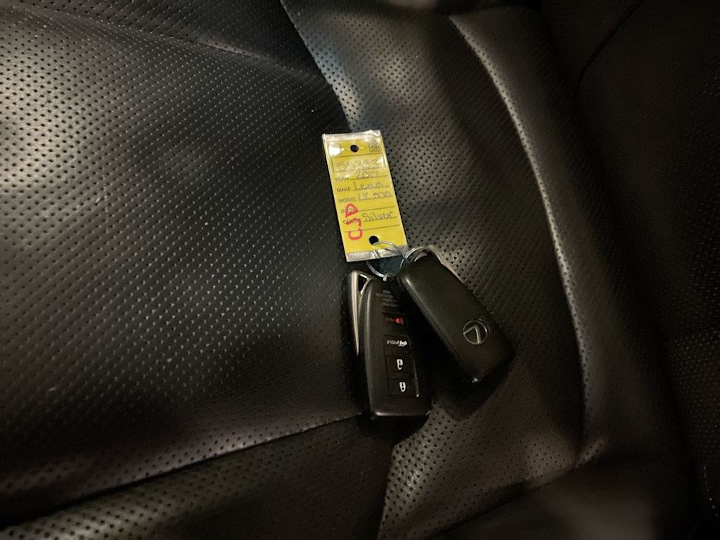 Thumbnail: 2017 Lexus LX - 15