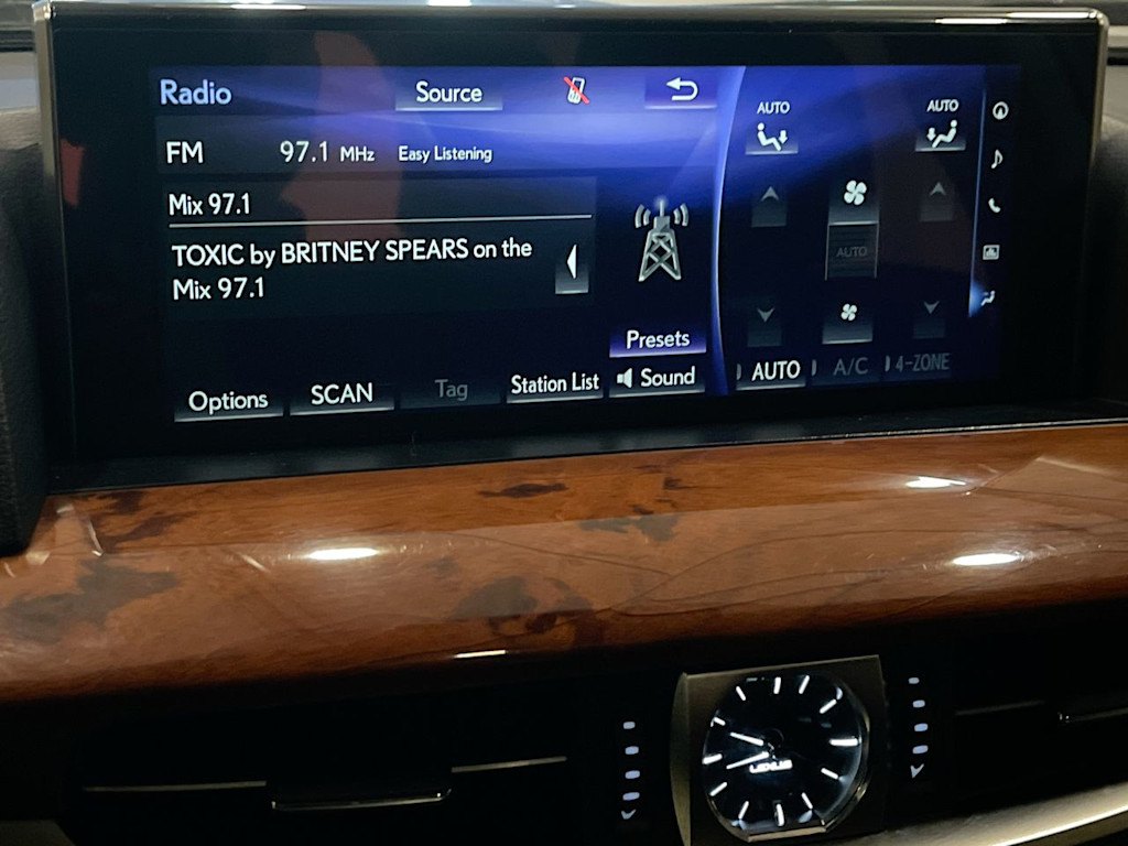 Thumbnail: 2017 Lexus LX - 11