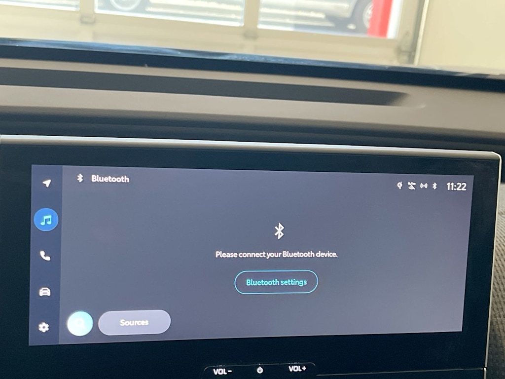 Thumbnail: 2023 Toyota bZ4X - 22