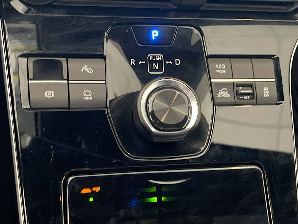 Thumbnail: 2023 Toyota bZ4X - 26