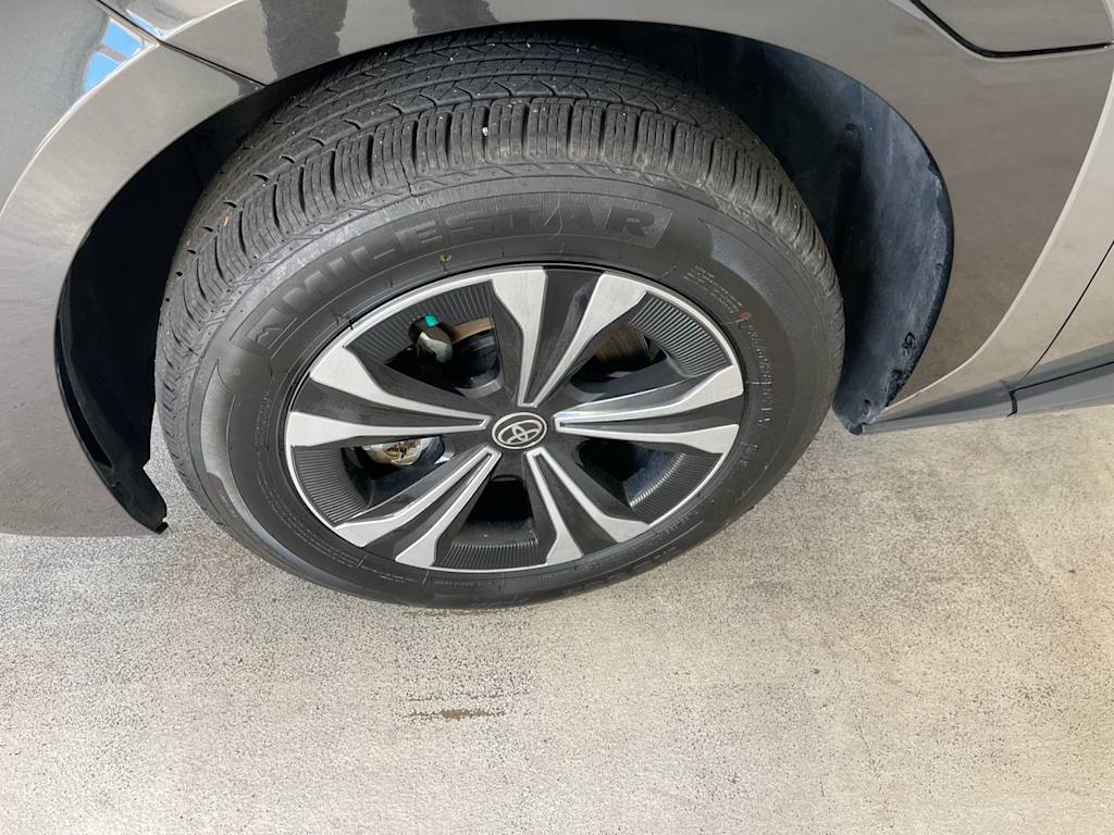 Thumbnail: 2023 Toyota bZ4X - 7