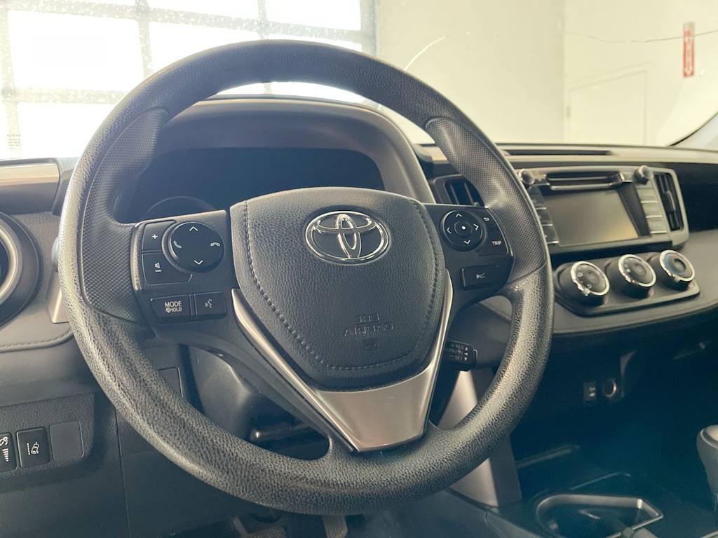 Thumbnail: 2018 Toyota RAV4 - 2