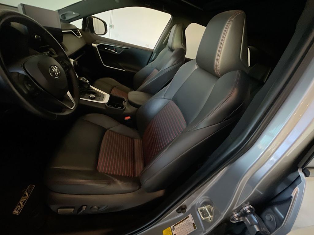 Thumbnail: 2023 Toyota RAV4 - 9