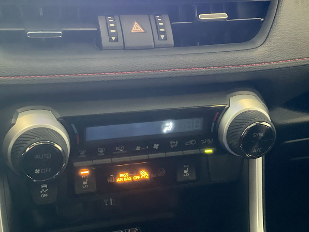 Thumbnail: 2023 Toyota RAV4 - 24