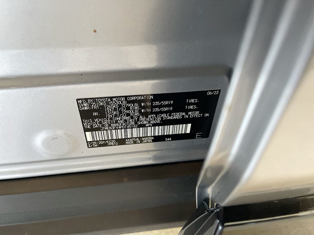 Thumbnail: 2023 Toyota RAV4 - 17