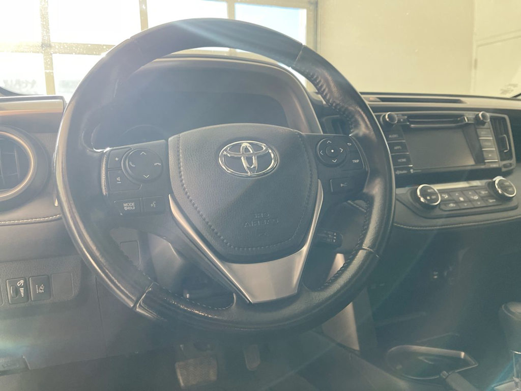 Thumbnail: 2017 Toyota RAV4 - 2