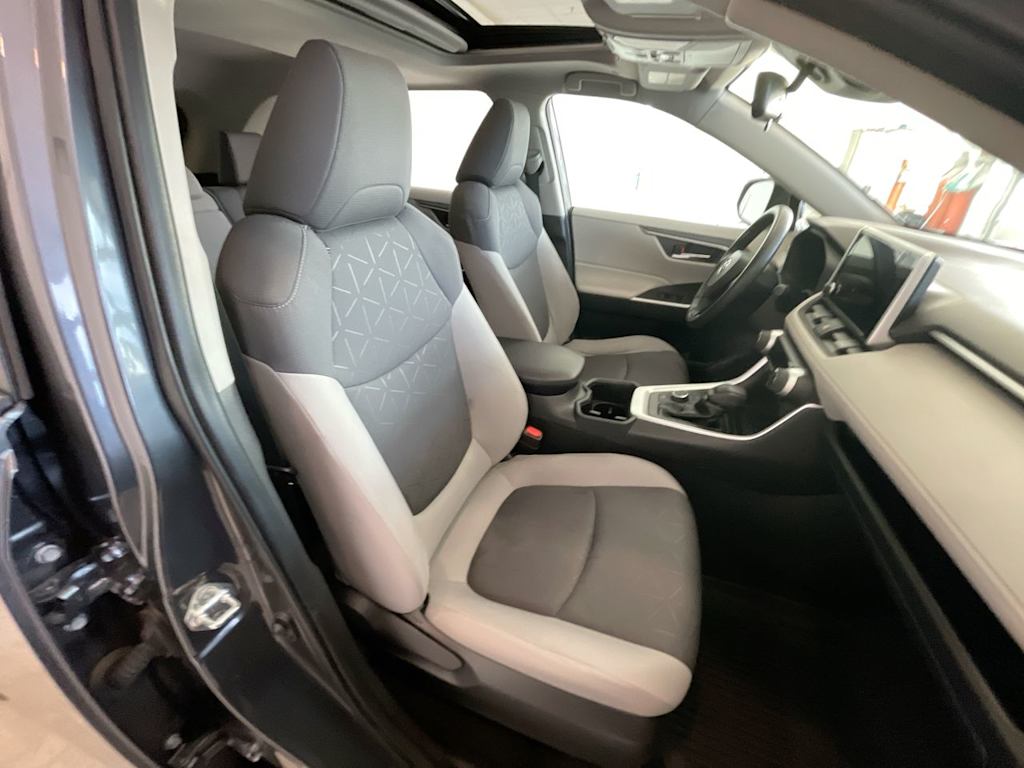 Thumbnail: 2023 Toyota RAV4 - 11