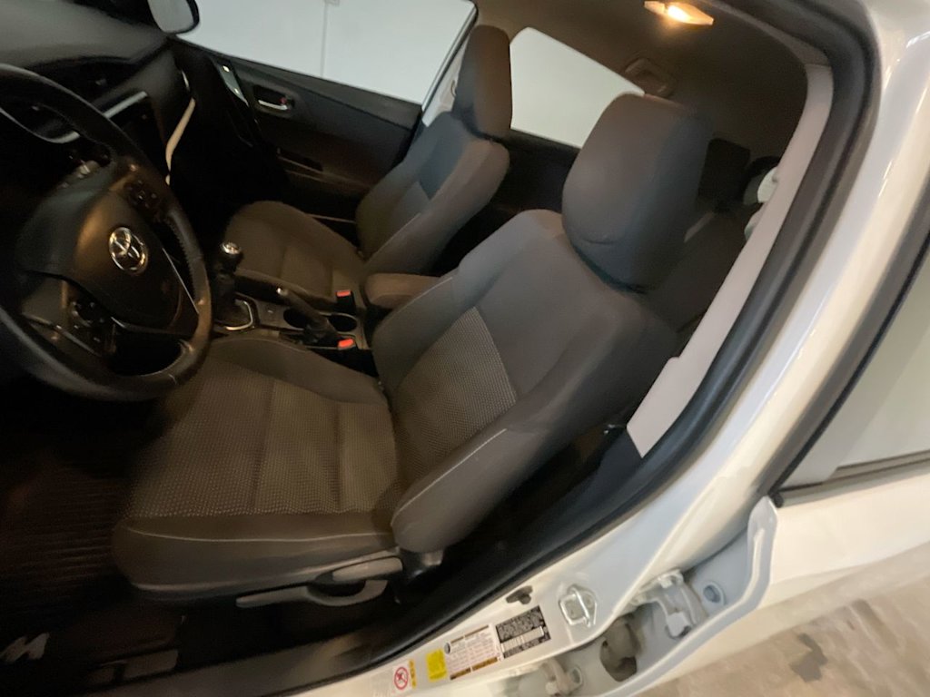 Thumbnail: 2018 Toyota Corolla iM - 10