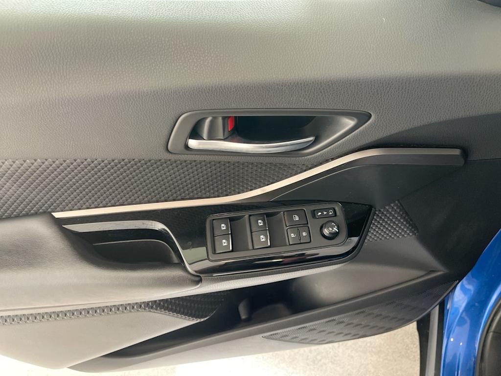 Thumbnail: 2019 Toyota C-HR - 23