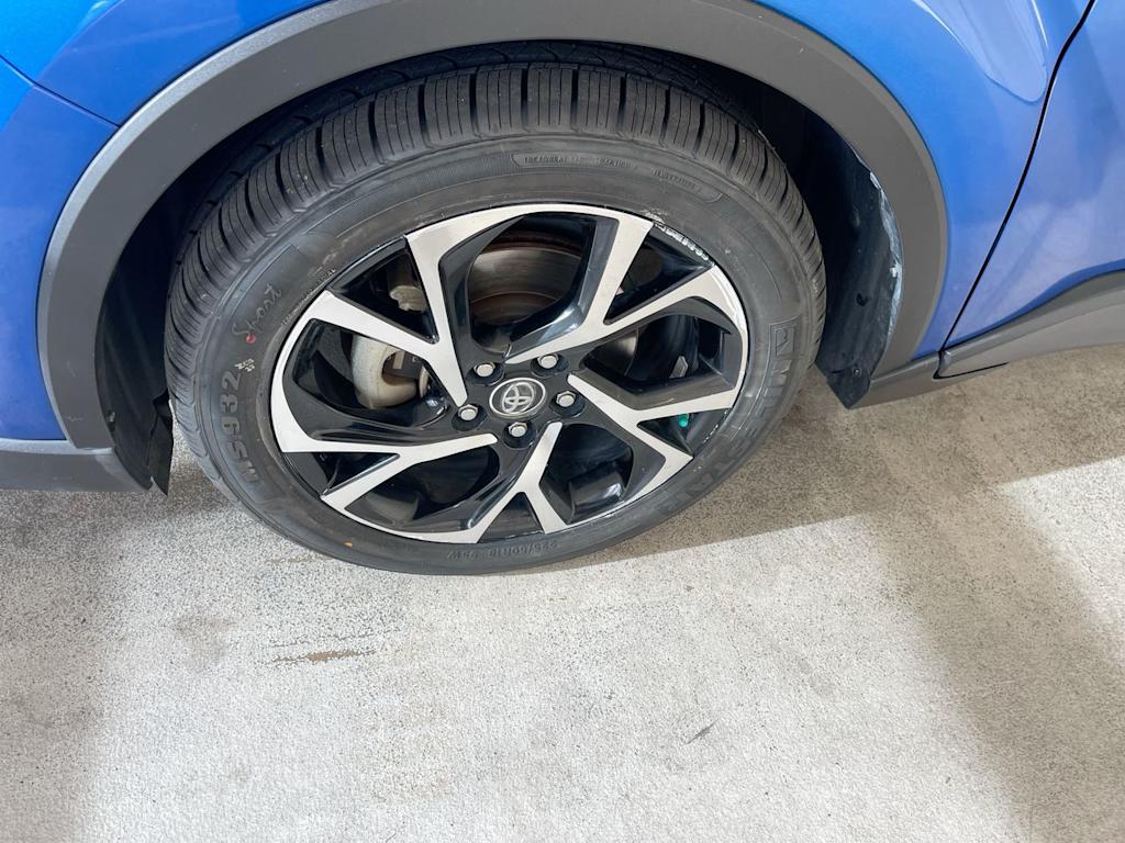Thumbnail: 2019 Toyota C-HR - 6