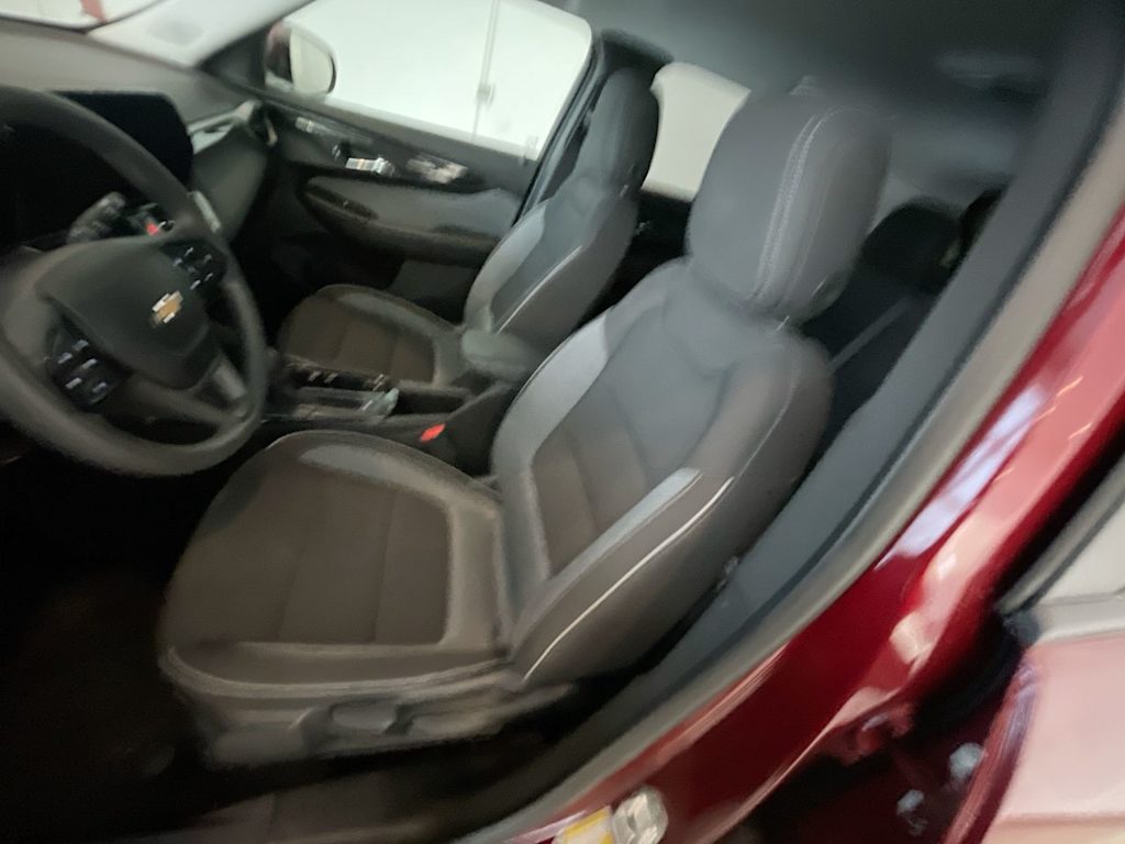 Thumbnail: 2025 Chevrolet TrailBlazer - 9