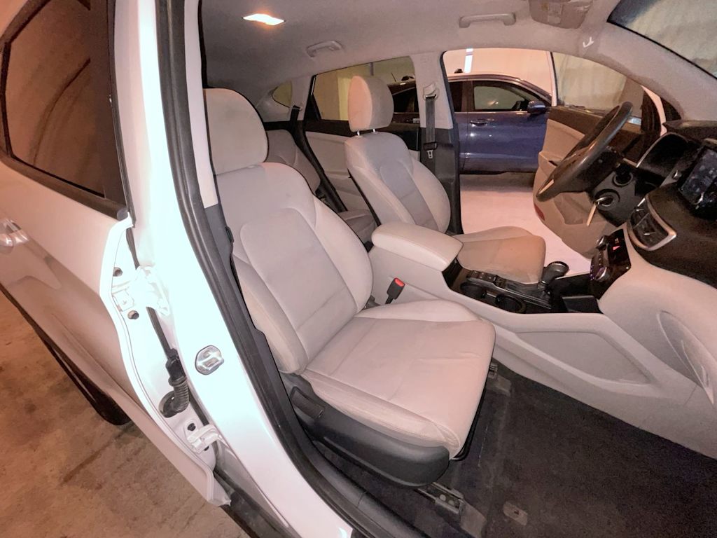 Thumbnail: 2019 Hyundai Tucson - 25