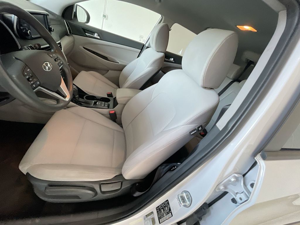 Thumbnail: 2019 Hyundai Tucson - 9