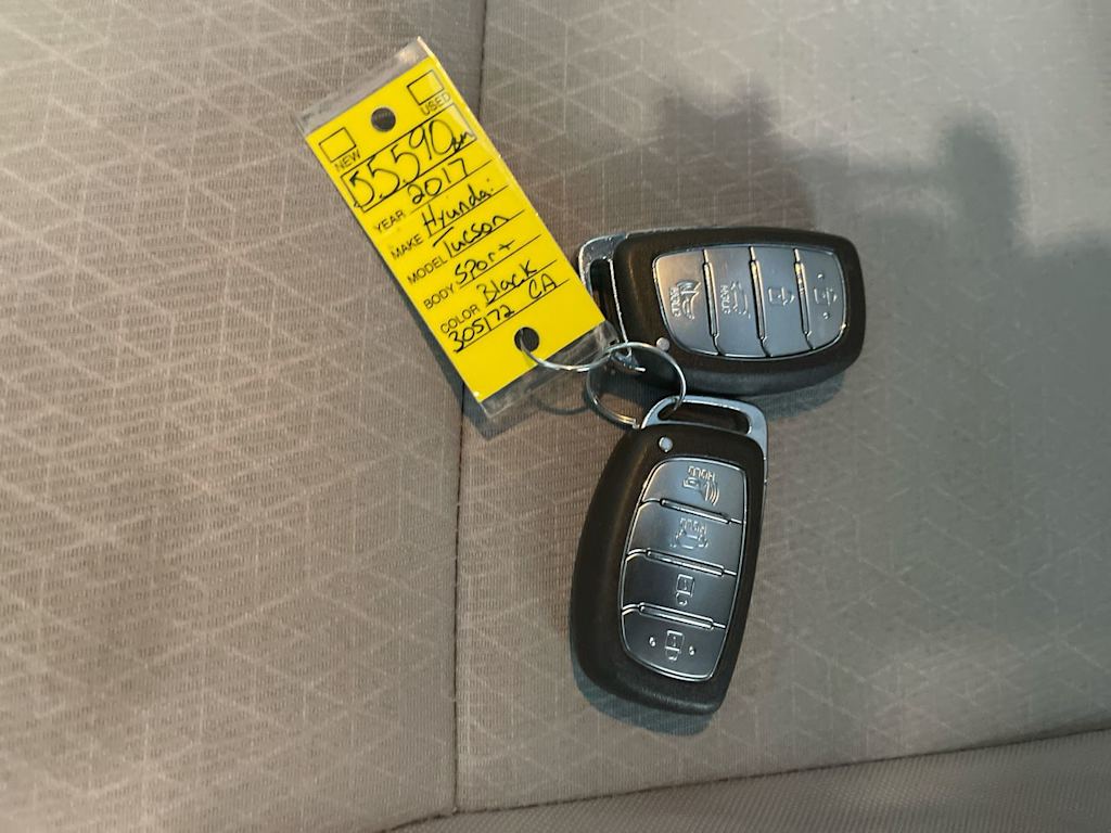 Thumbnail: 2017 Hyundai Tucson - 17