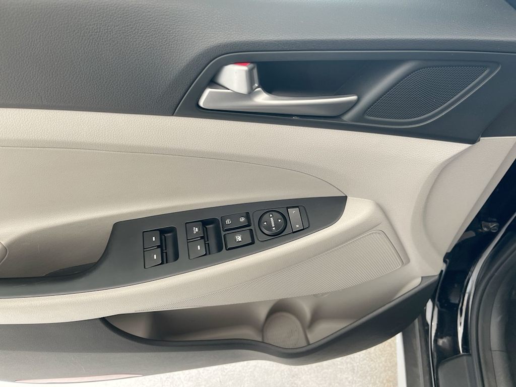 Thumbnail: 2018 Hyundai Tucson - 23