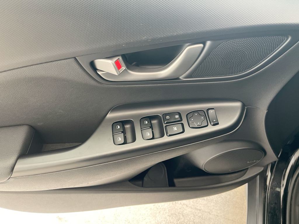 Thumbnail: 2020 Hyundai Kona - 23