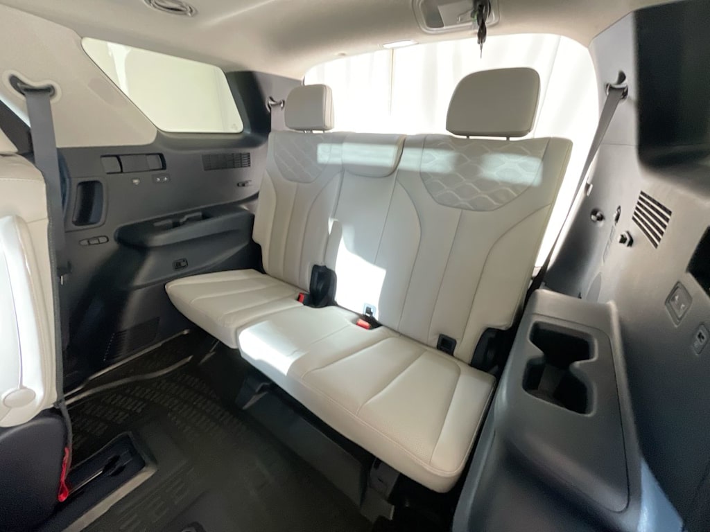 2022 Hyundai Palisade Limited 27