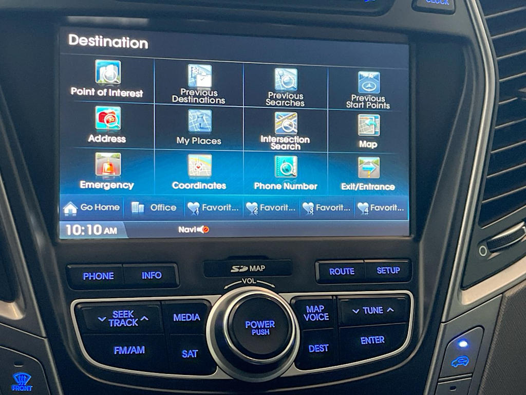 Thumbnail: 2013 Hyundai Santa Fe - 25