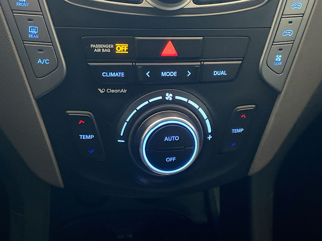 Thumbnail: 2013 Hyundai Santa Fe - 26