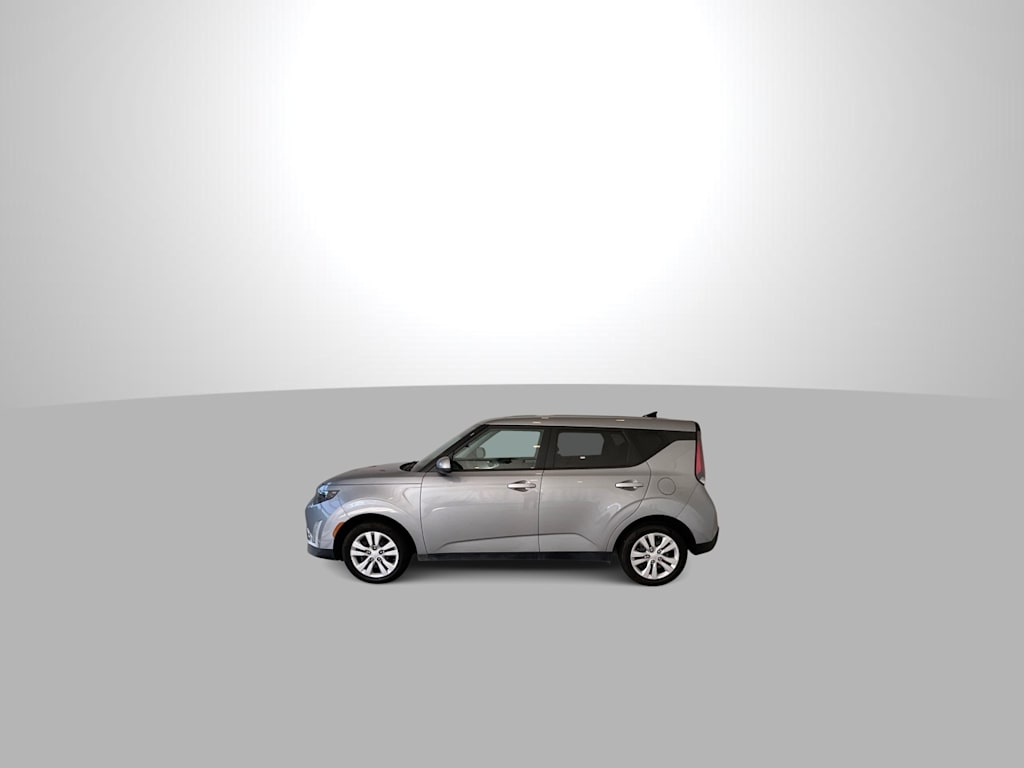 Thumbnail: 2023 Kia Soul - 17