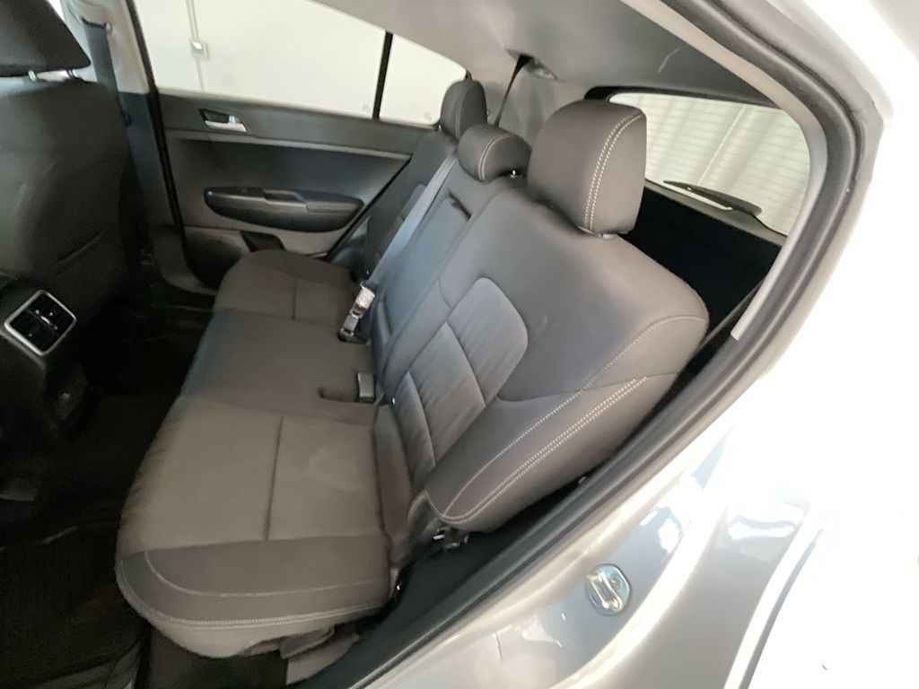 Thumbnail: 2020 Kia Sportage - 12