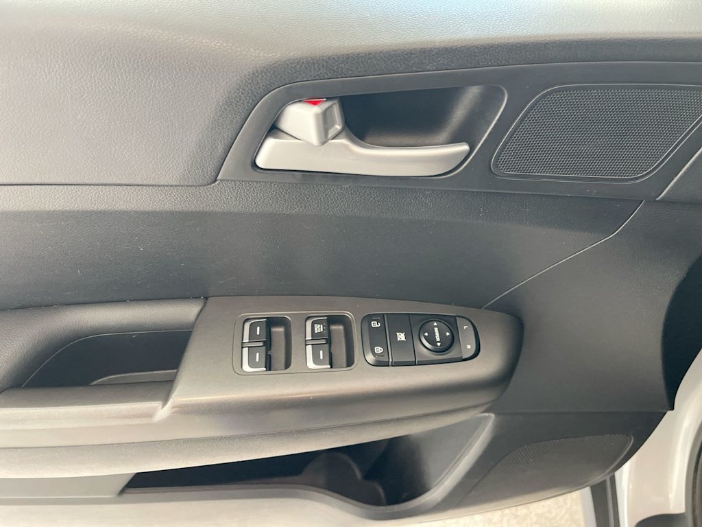 Thumbnail: 2020 Kia Sportage - 23