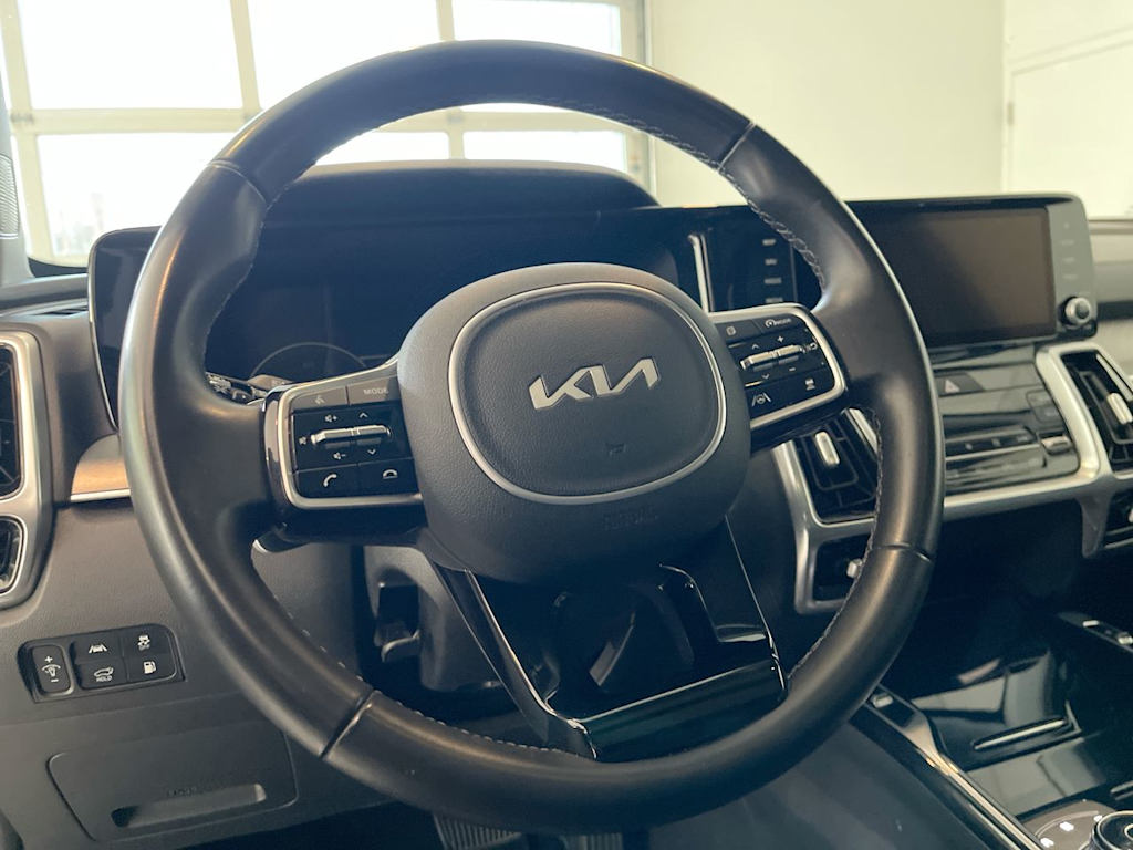 Thumbnail: 2022 Kia Sorento - 2