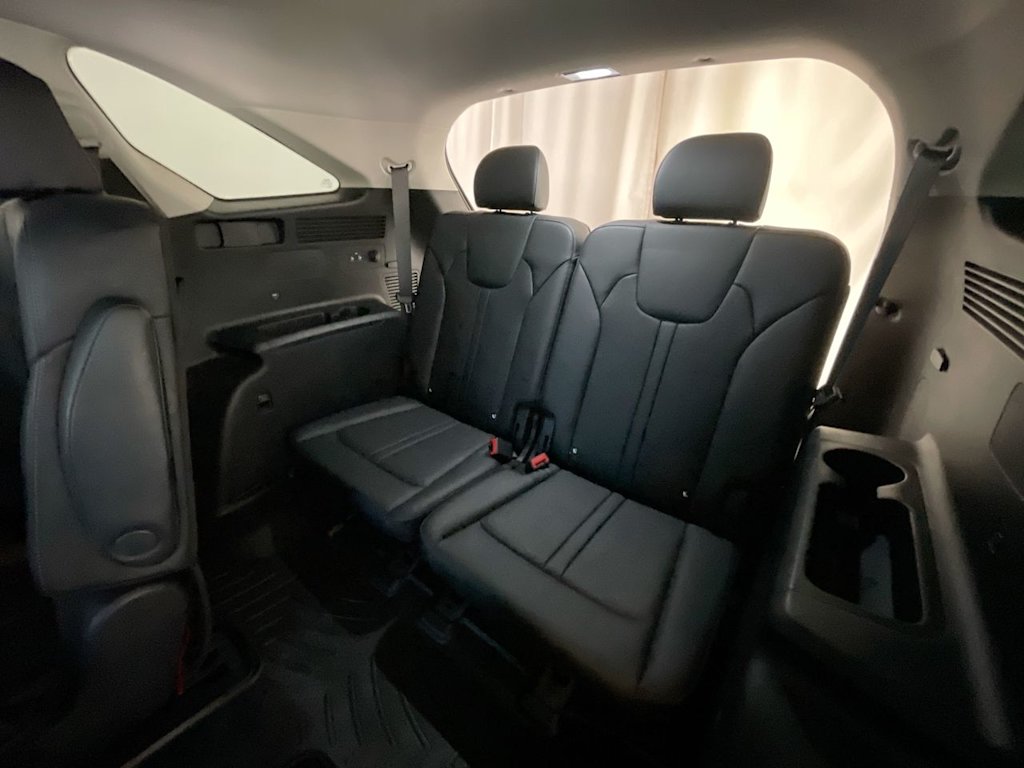 Thumbnail: 2022 Kia Sorento - 29