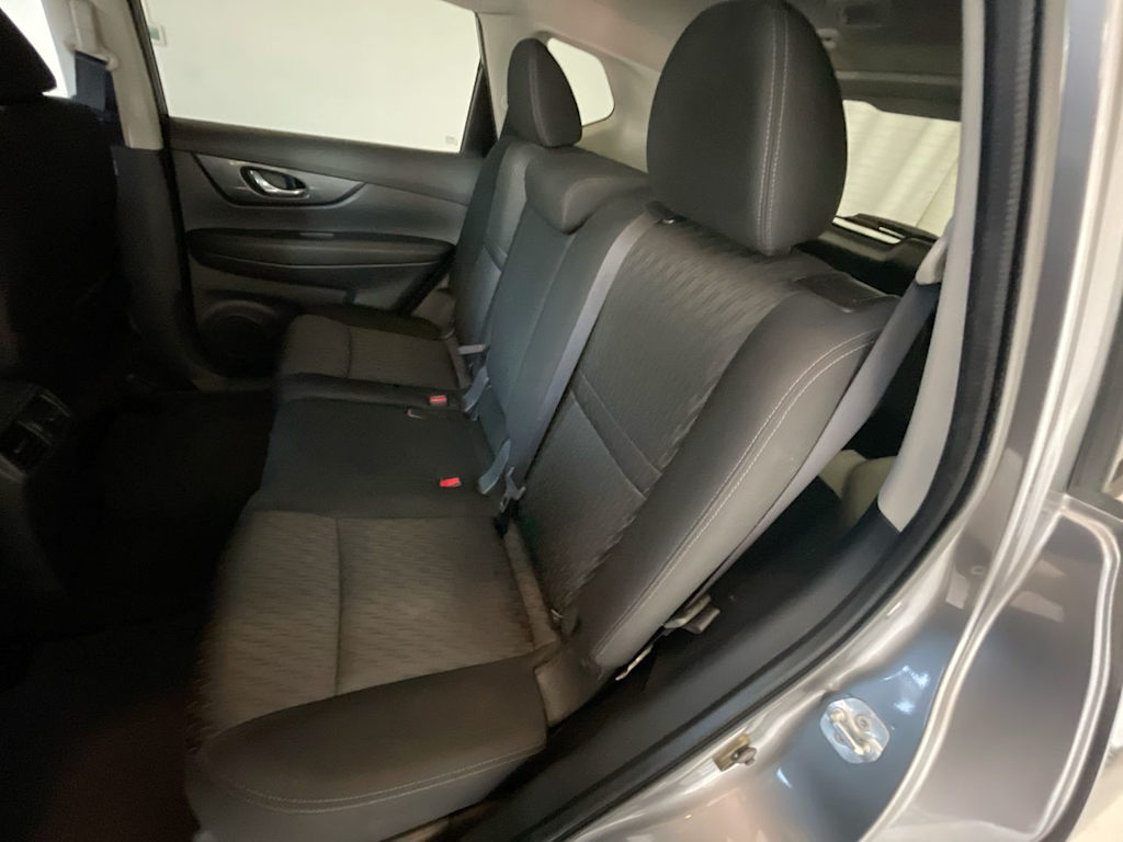 Thumbnail: 2017 Nissan Rogue - 11