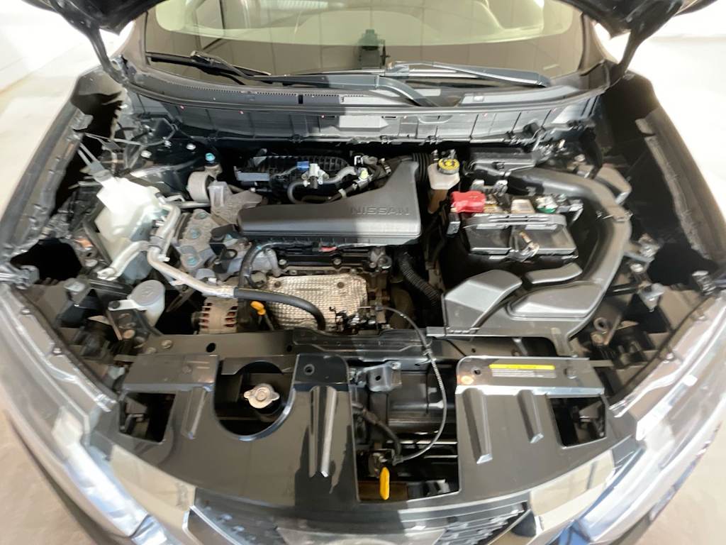 Thumbnail: 2017 Nissan Rogue - 8