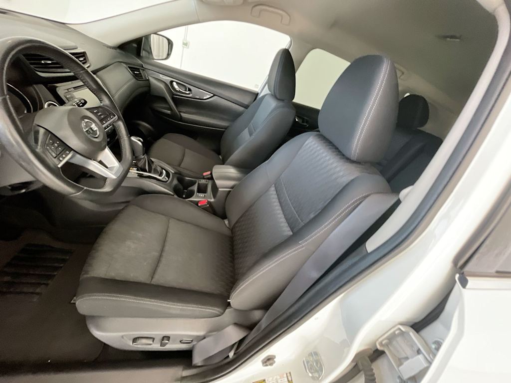 Thumbnail: 2019 Nissan Rogue - 9