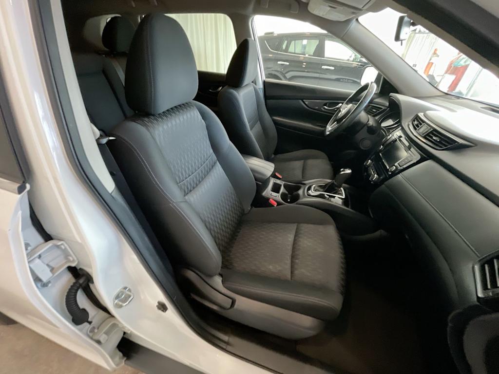 Thumbnail: 2018 Nissan Rogue - 26