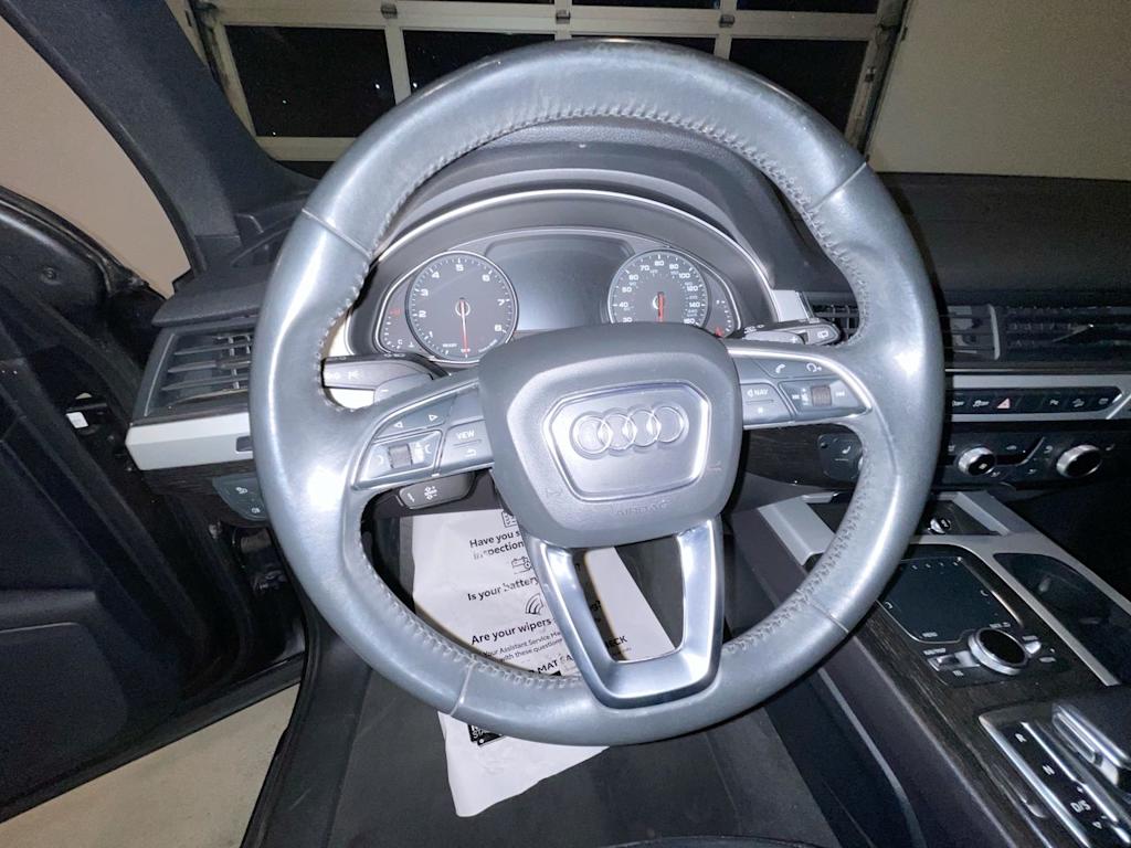 Thumbnail: 2019 Audi Q7 - 2
