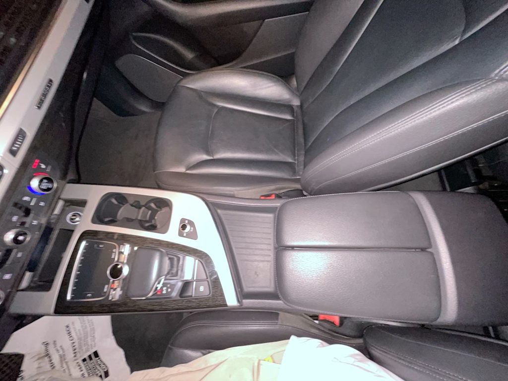 Thumbnail: 2019 Audi Q7 - 11