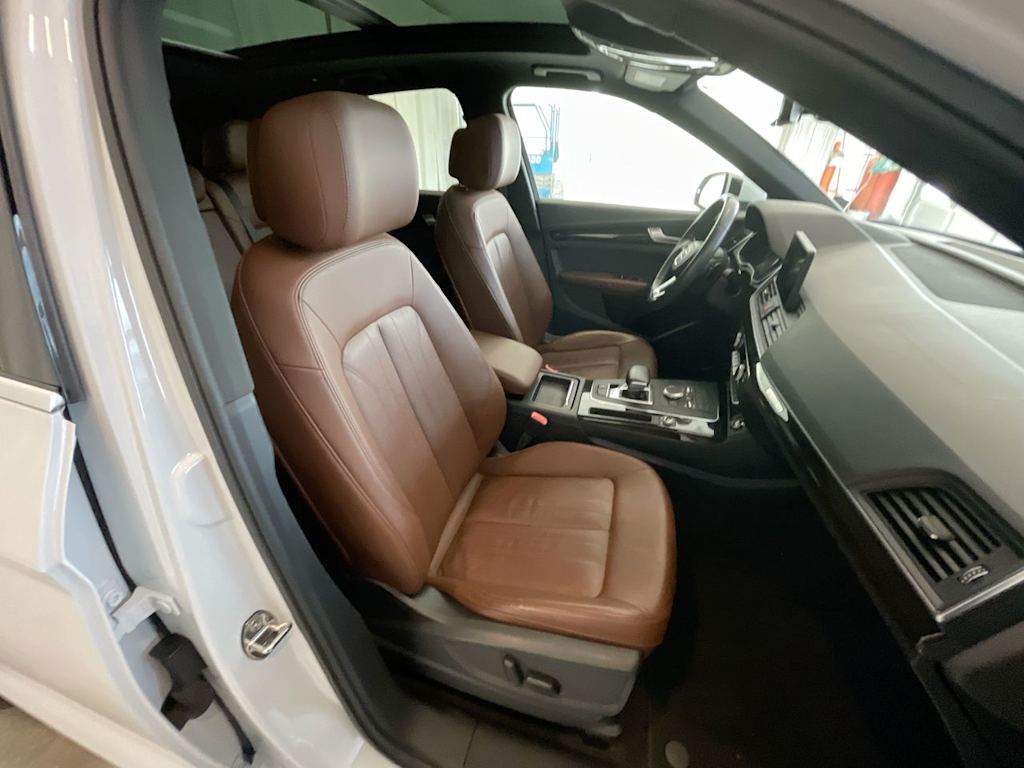 Thumbnail: 2019 Audi Q5 - 28