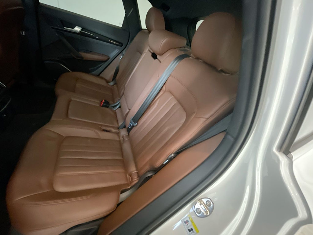 Thumbnail: 2019 Audi Q5 - 11