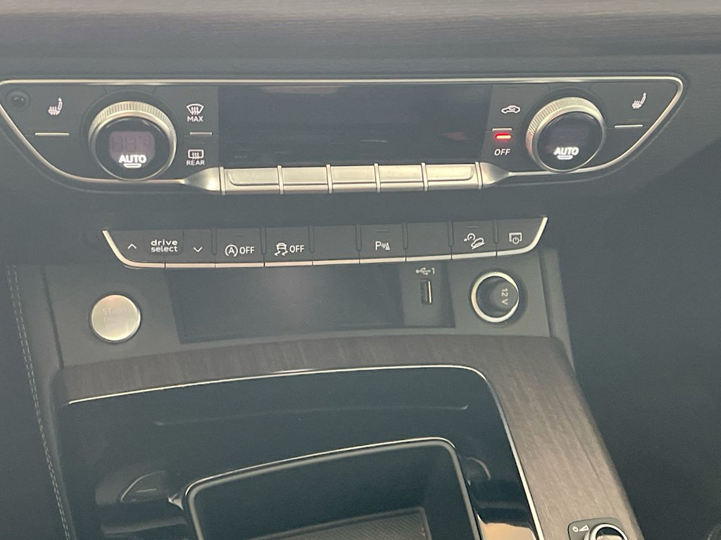 Thumbnail: 2021 Audi Q5 - 26