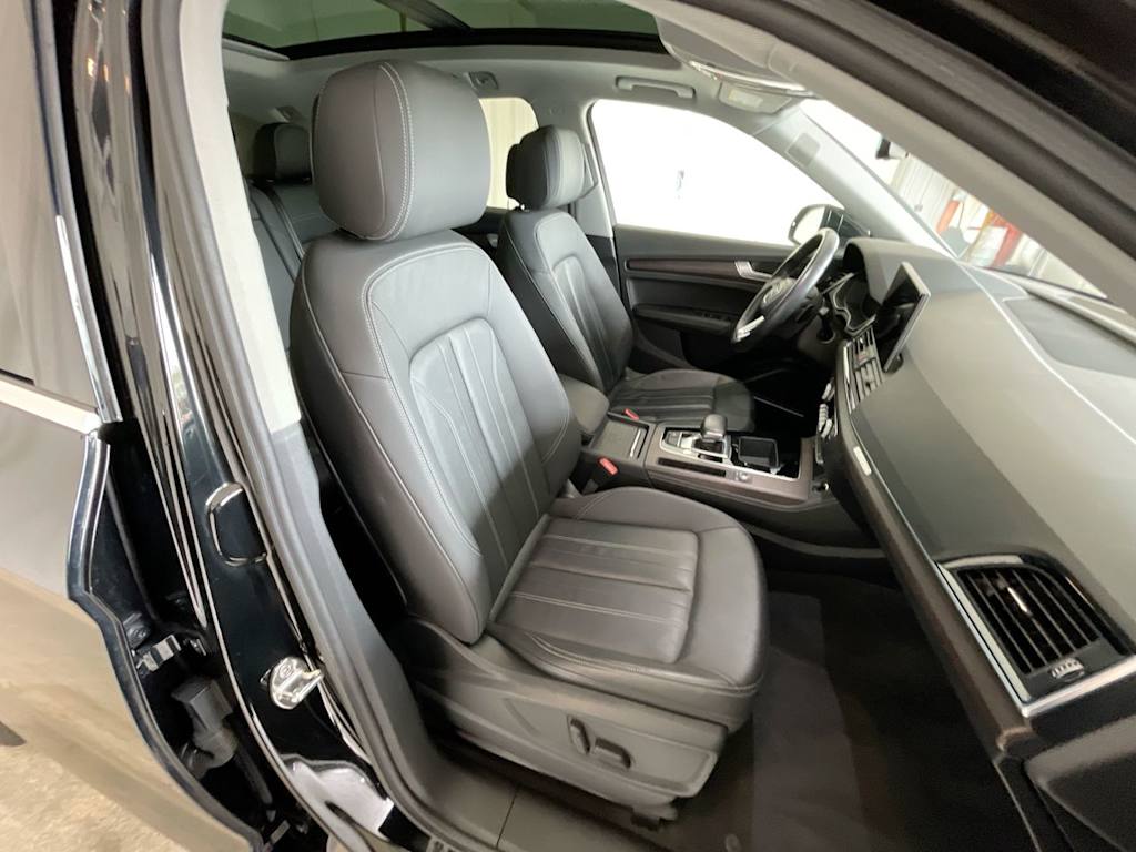 Thumbnail: 2021 Audi Q5 - 10