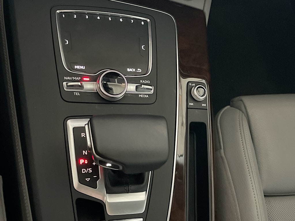 Thumbnail: 2019 Audi Q5 - 14