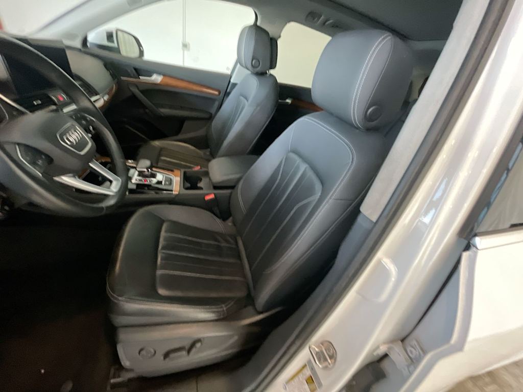 Image of 2023 Audi Q5 S-Line
