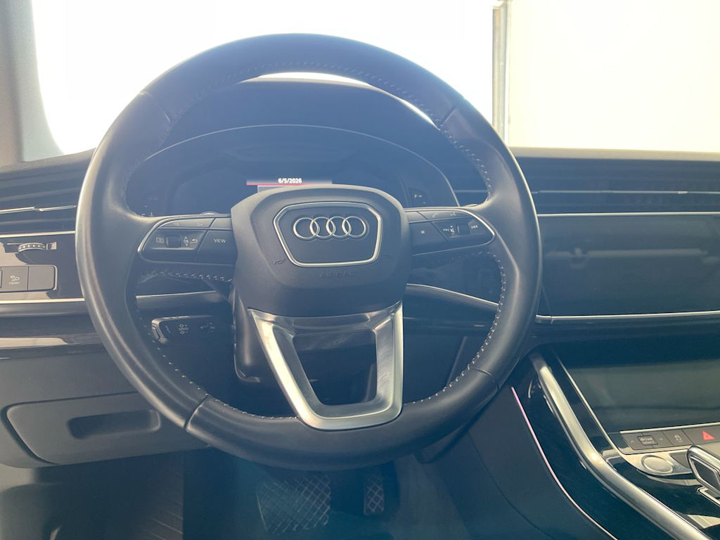 Thumbnail: 2020 Audi Q8 - 2