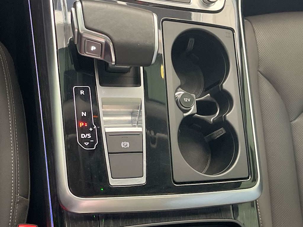 Thumbnail: 2020 Audi Q8 - 12
