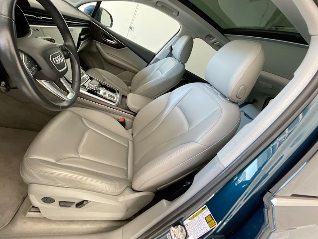 Thumbnail: 2021 Audi Q7 - 10