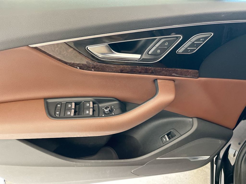 Thumbnail: 2019 Audi Q7 - 23