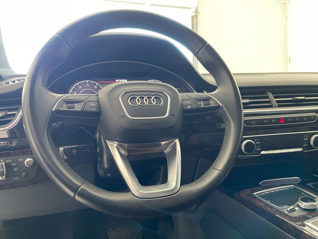 Thumbnail: 2019 Audi Q7 - 2