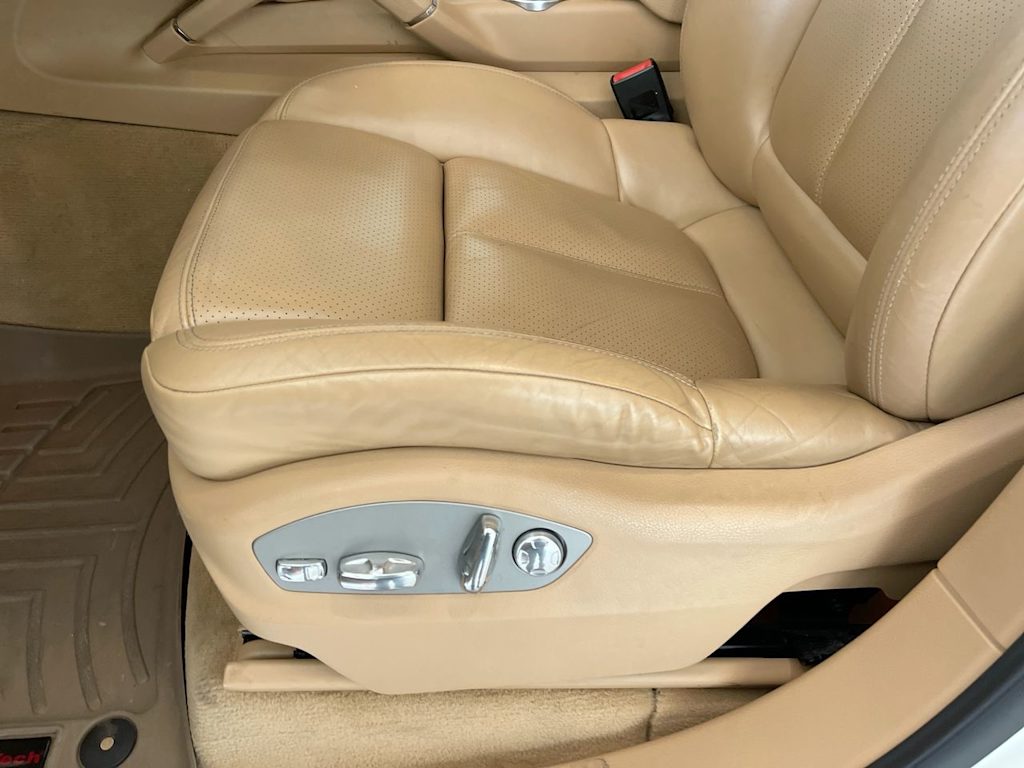 Thumbnail: 2013 Porsche Cayenne - 21